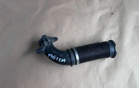 Opel Agila A Air intake hose/pipe 9158459