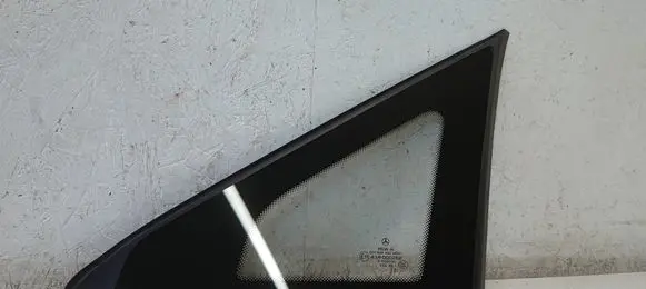 Mercedes-Benz Vito Viano W639 Front triangle window/glass A6396736305 6396736305