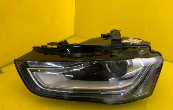 Audi A4 S4 B8 8K Headlight/headlamp 8K0941005C