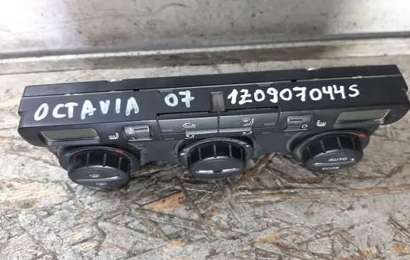 Skoda Octavia Mk2 (1Z) Climate control unit 1Z0907044S
