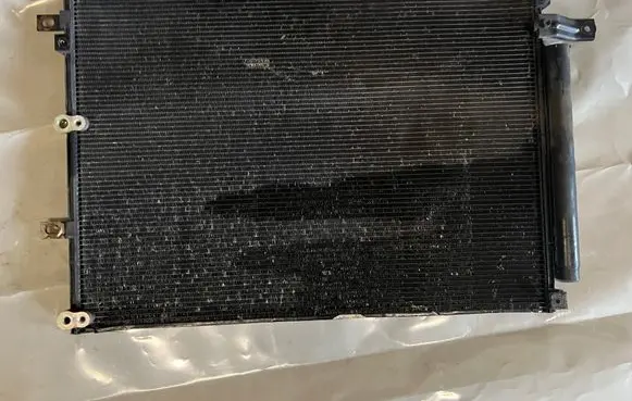 Jeep Cherokee A/C cooling radiator (condenser) 