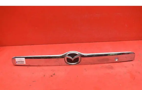 Mazda Tribute Number plate light YL8478425A22
