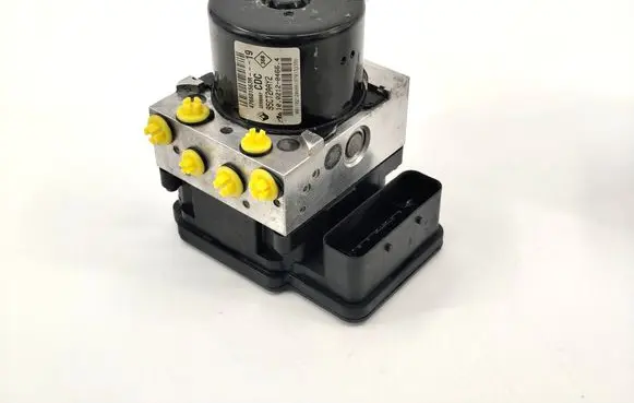 Renault Megane III ABS Pump 476601563R 10021204664 28561056403