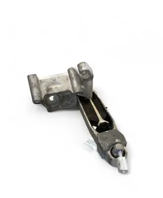 Volvo XC90 Engine mount bracket 31330590