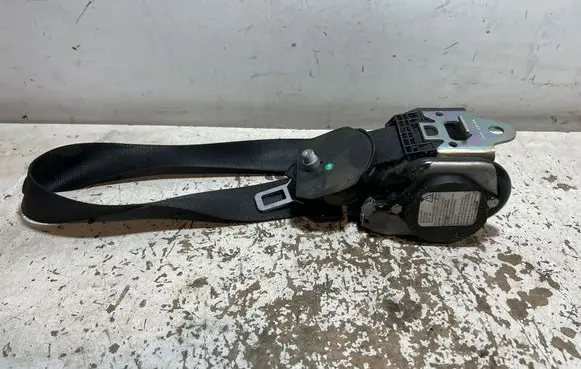 Mercedes-Benz E W211 Front seatbelt 605369200 008R000 21442