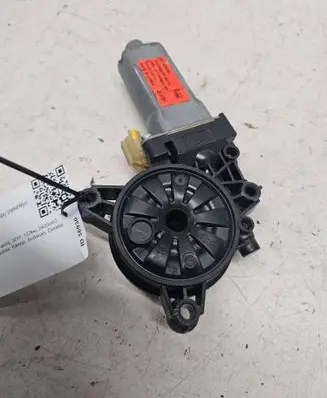 Hyundai Sonata Rear door window regulator motor 834603S001