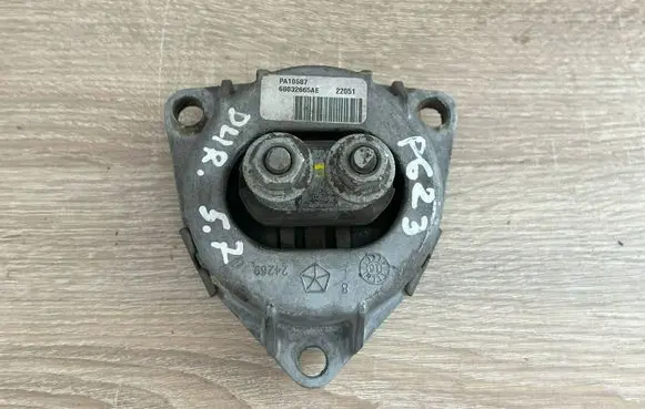 Dodge Durango Gearbox mount 68032665AE 68032665AF PA10587
