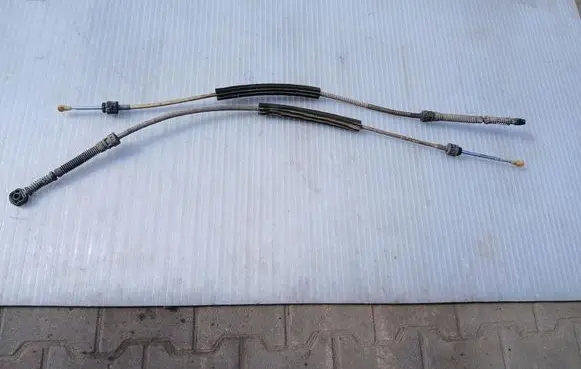 Gear shift cable linkage