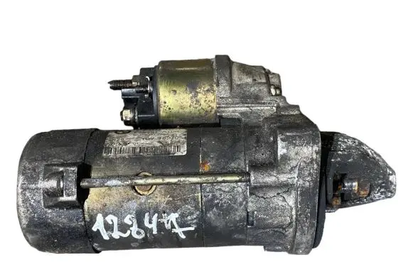 BMW 5 E60 E61 Starter motor 7788680