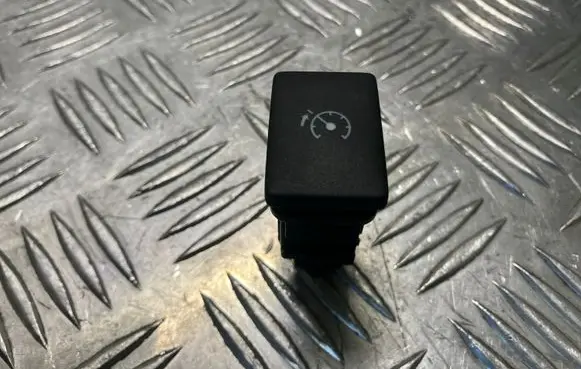 Toyota Avensis T270 Cruise control switch