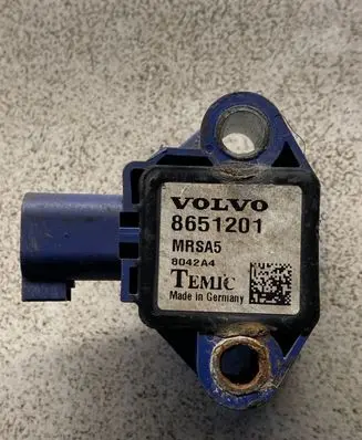 Volvo V50 Airbag deployment crash/impact sensor 8042A4 8651201 MRSA5