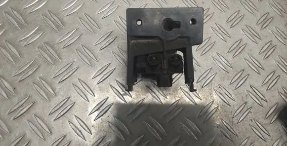 Headlight washer spray nozzle