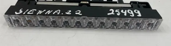 Toyota Sienna XL40 IV Third/center stoplight