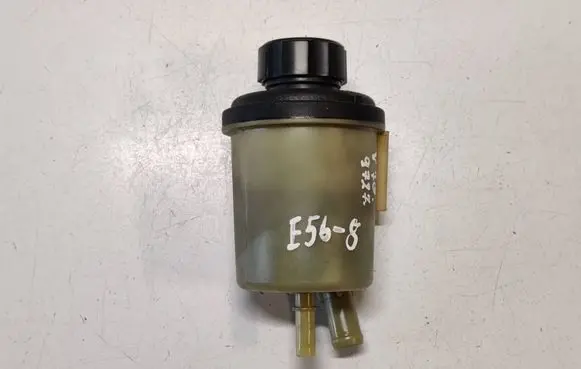 Volvo V70 Power steering fluid tank/reservoir 31302576