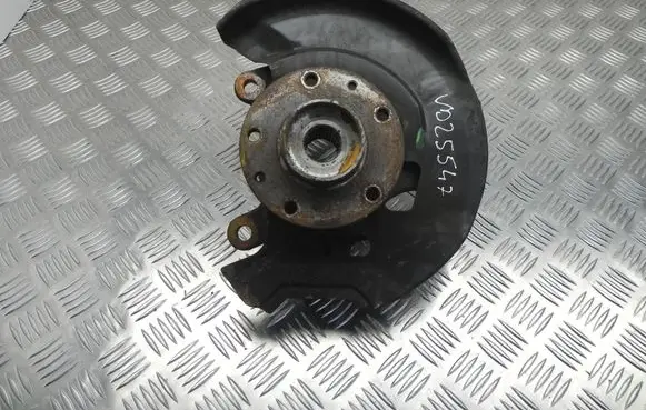 Nissan Qashqai Front wheel hub 400154EA0A