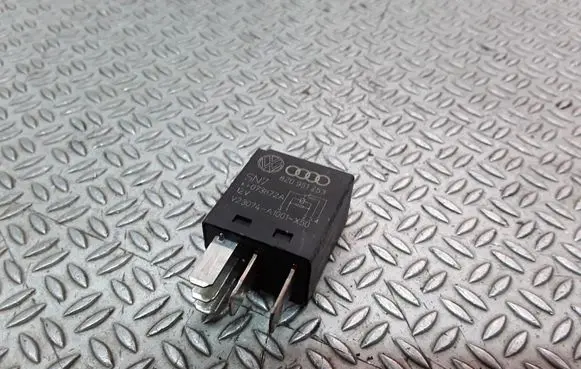 Seat Toledo III (5P) Other relay 8Z0951253