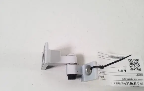 BMW 2 F46 Front door lower hinge 7246067