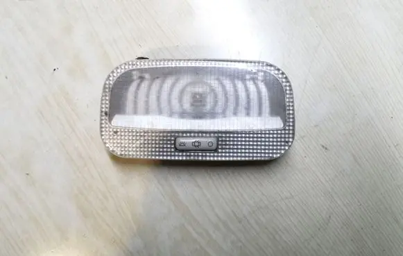 Peugeot 3008 I Front seat light 9682063980