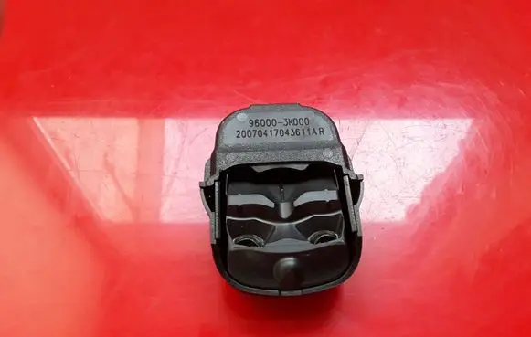 Hyundai Santa Fe Rain sensor 960003K000