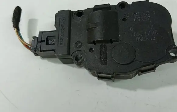 Citroen C4 Grand Picasso Air flap motor/actuator A21283001