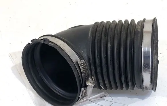 Air intake hose/pipe