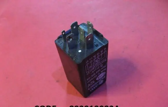 Volkswagen Jetta II Oil pressure relay 893919082A