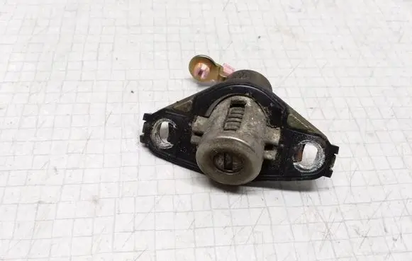 Toyota Corolla E120 E130 Tailgate exterior lock N0501341