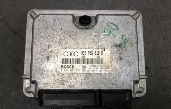 Audi A4 S4 B5 8D Engine control unit/module 038906018R