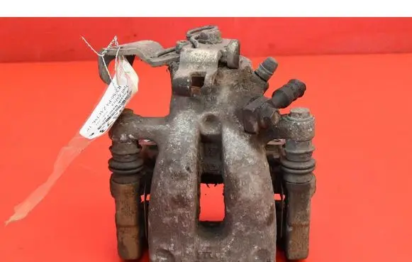 Opel Zafira C Rear brake caliper