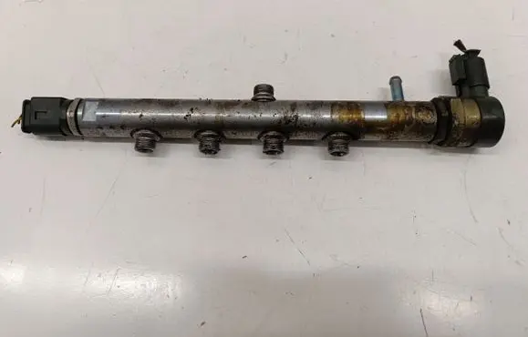 Mercedes-Benz E W213 Fuel main line pipe A6540700095