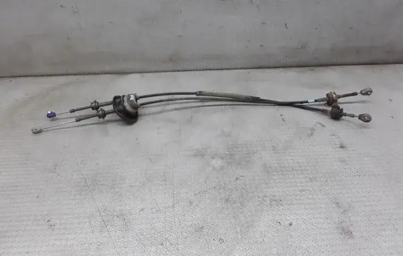 Citroen C3 Gear shift cable linkage