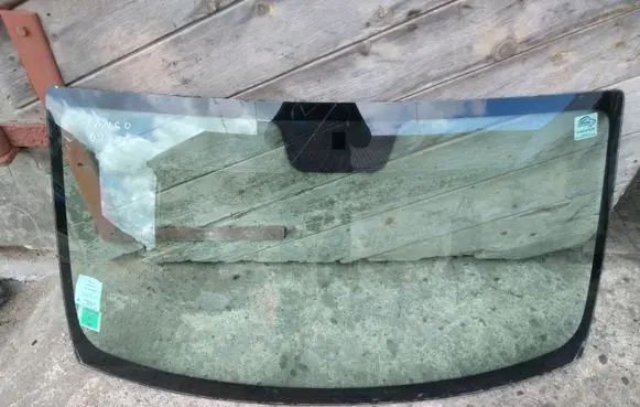 Renault Kangoo I Front windscreen/windshield window 
