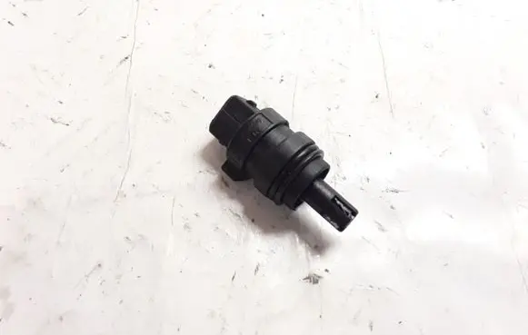 Volkswagen Sharan Intake air temperature sensor 028906081