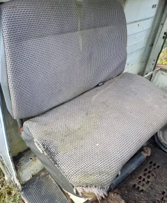 Mercedes-Benz 207 310 Front passenger seat 