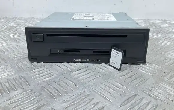 Audi A3 S3 8V Radio/CD/DVD/GPS head unit 8V0035874B 8V0919866C