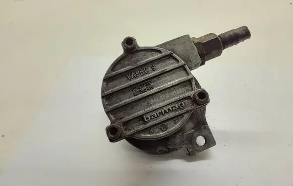 Opel Astra F Vacuum pump 90285416 0252738