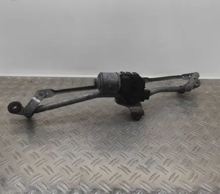 Audi A4 S4 B7 8E 8H Front wiper linkage and motor 0390241509 8E1955119