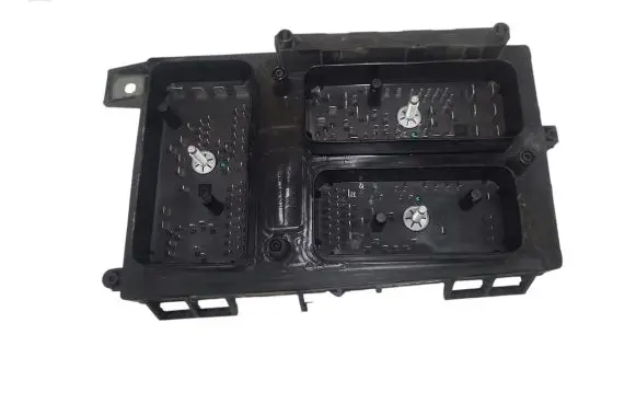Opel Zafira B Fuse module 13206754 SW0816 HW0010