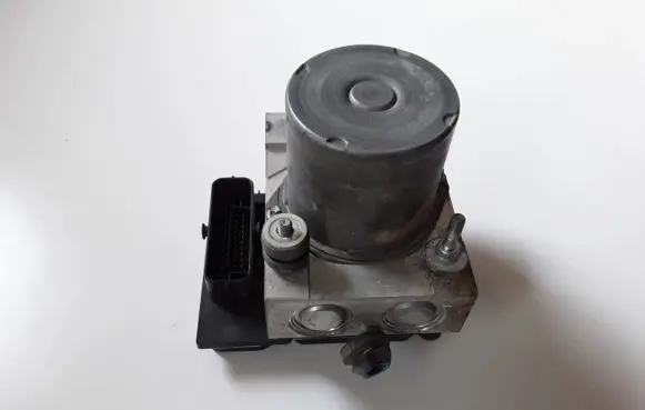 Land Rover Defender ABS Pump 0265951343