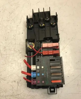 Mercedes-Benz R W251 Fuse box set 2115452601