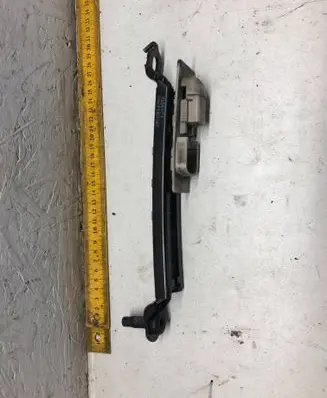 Jeep Grand Cherokee (WK) Seat belt height adjuster 1002327