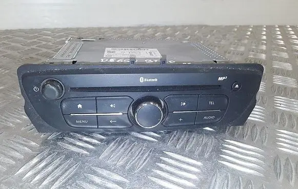 Renault Kangoo II Radio/CD/DVD/GPS head unit 281159520r