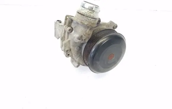 Mercedes-Benz A W176 Water pump A6512000501