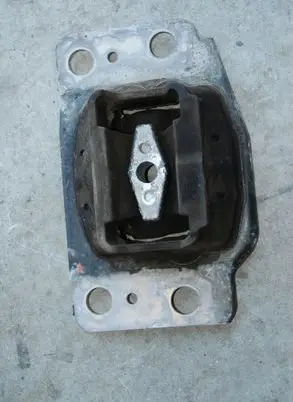 Ford S-MAX Gearbox mount 163KM