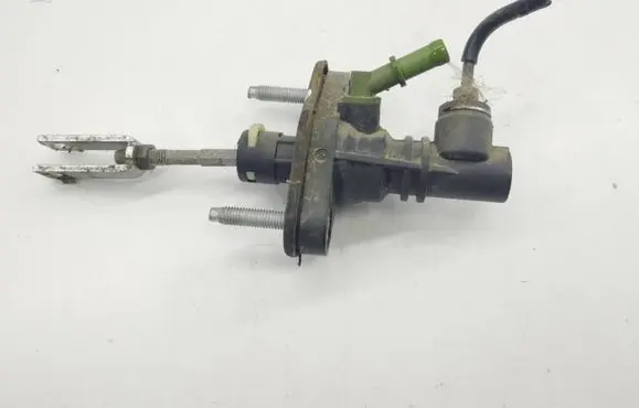 Toyota Auris 150 Clutch master cylinder 3142002051