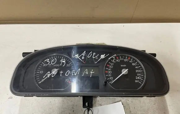 Renault Laguna II Speedometer (instrument cluster) 6E156851 8200002106 09043139902