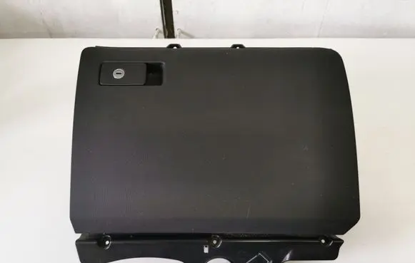Volkswagen PASSAT B6 Glove box 3C1857101