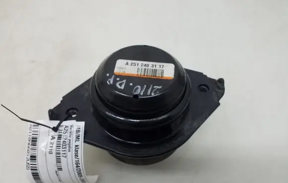 Mercedes-Benz ML W164 Engine mount bracket A2512403117