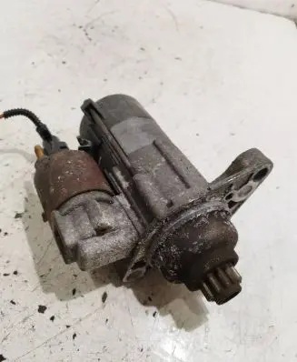 Volkswagen Golf V Starter motor 02Z911023H TS18E1