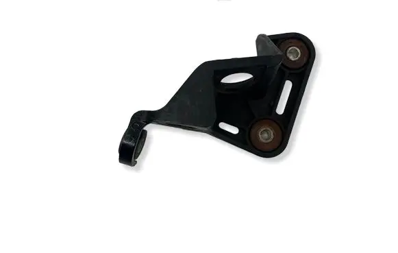 Volkswagen Golf VI Gear shift cable bracket 1K0711789